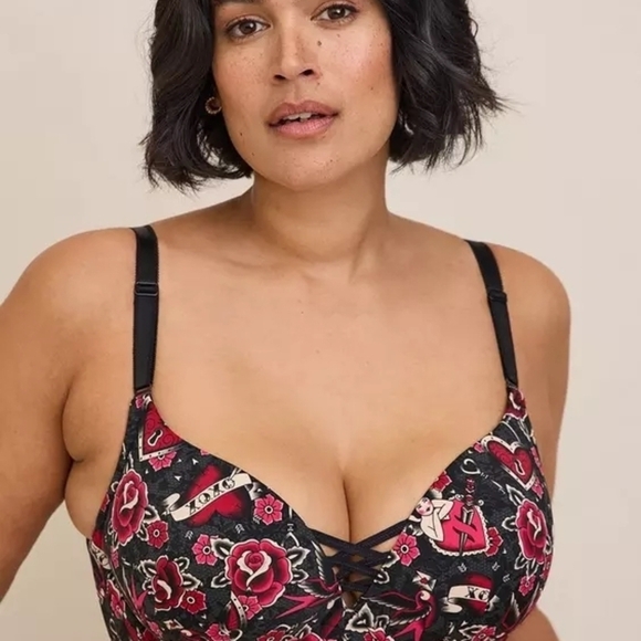 Torrid Curve Red, Pink, And Black Floral Bra 42DD - Picture 1 of 1